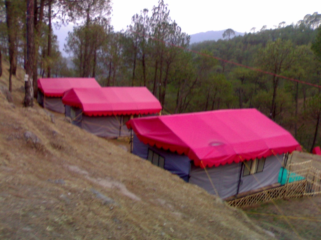 SHOULDERY DOUBLE FLY TENT 12'X12' (3.66mtr X 3.66mtr)