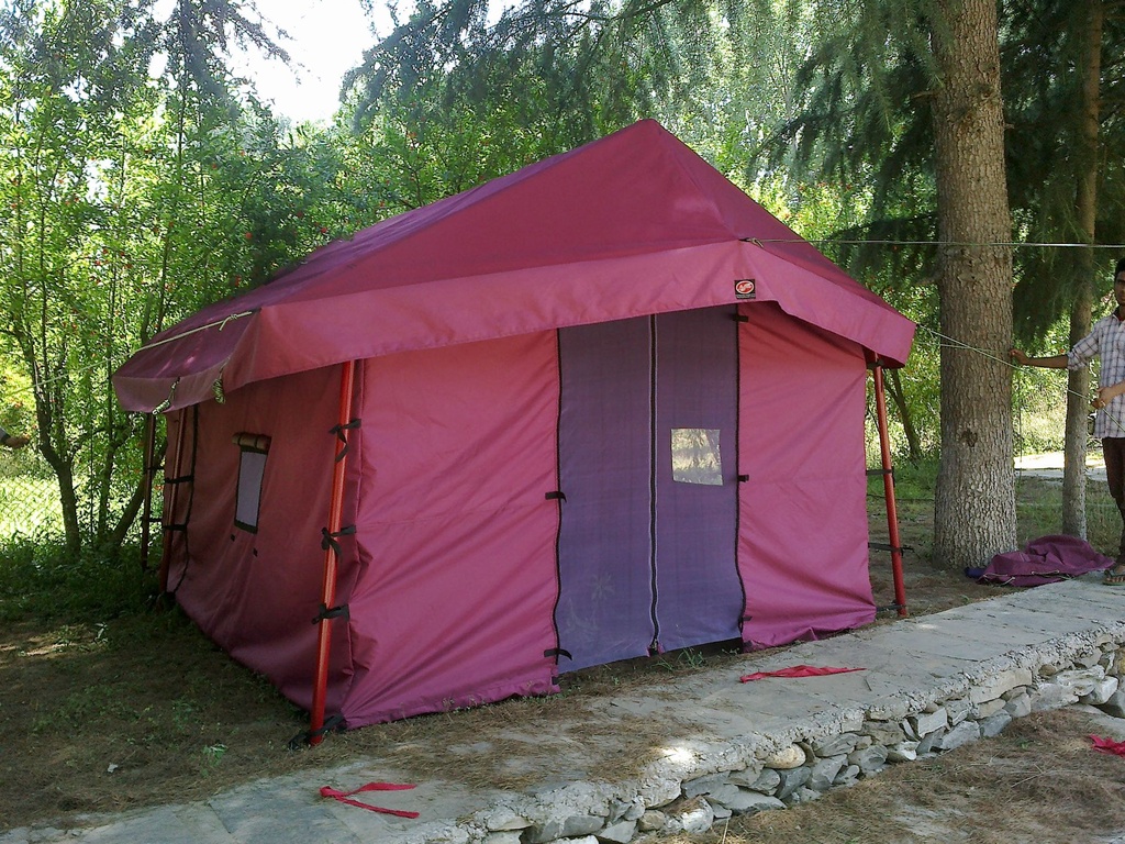 SHOULDARY DOUBLE FLY TENT 8'X8' (2.44mtr X 2.44mtr)